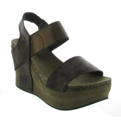 Hester -Fashion Shoe Store 15132 102BRN l